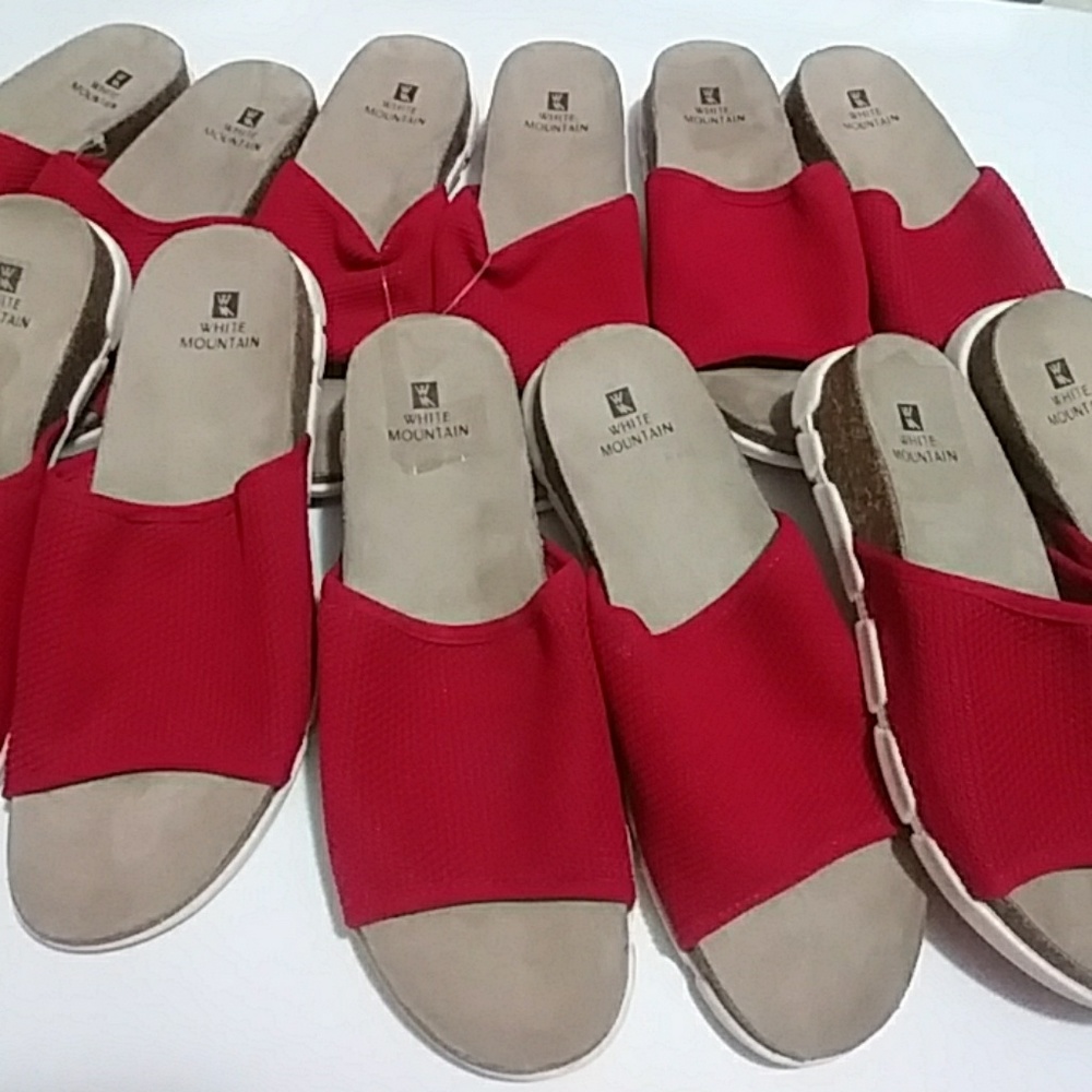 White Mountain slip on sandals